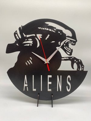 Настінний Декоративний Механічний Дизайнерський годинник Чужий / Aliens з ХДФ Ч008 фото